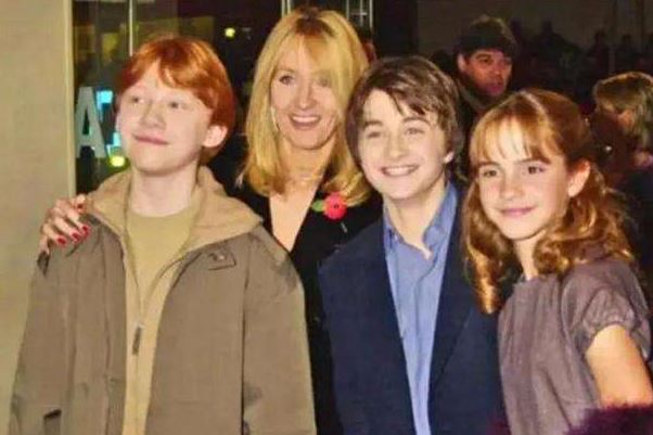 JK罗琳与铁三角怎么了