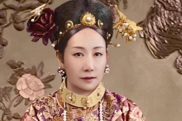 慈禧太后十八岁照片还原
