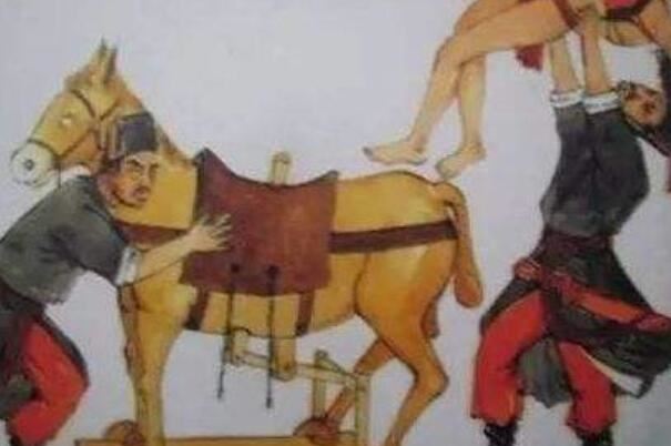 专为惩罚女性所做的木马刑具