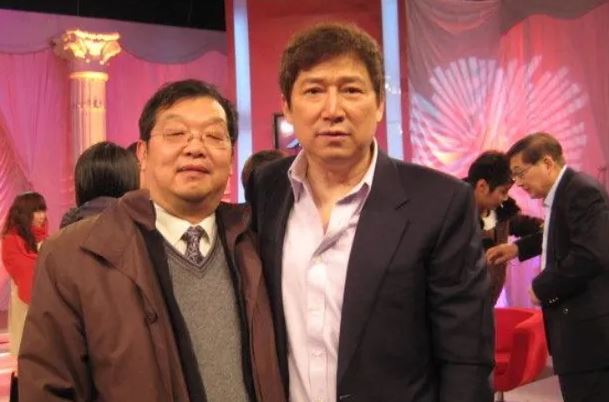 慈善家李春平美国老太到底是谁