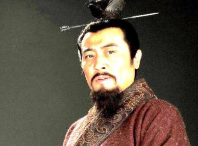 法正带头违反法纪