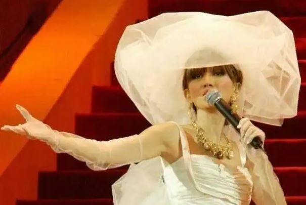 梅艳芳最后一场演唱会